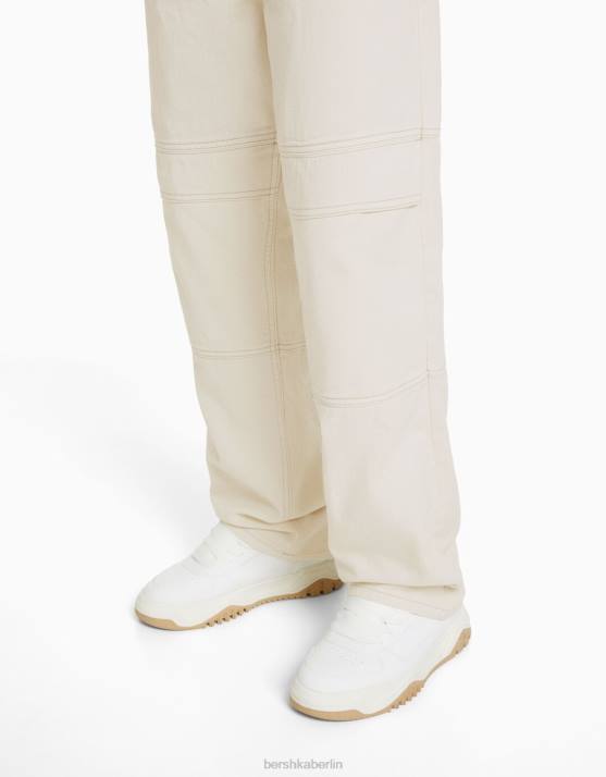 Creme Bershka Männer Baggy-Cargo-Jogginghose-Jeans H00J3209