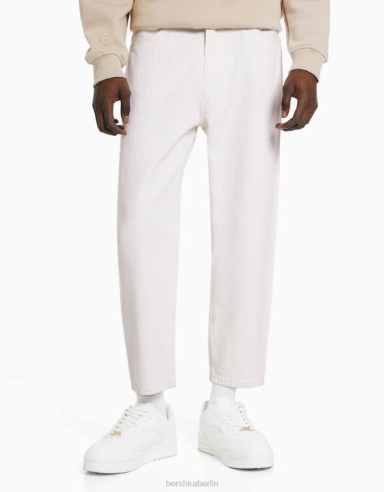 Creme Bershka Männer locker sitzende Jeans H00J3165