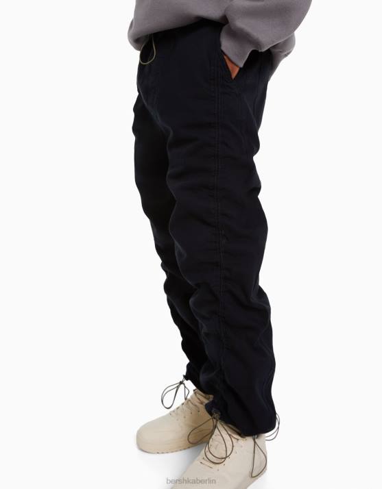 Schwarz Bershka Männer Geraffte Fallschirm-Sweatjeans H00J3114