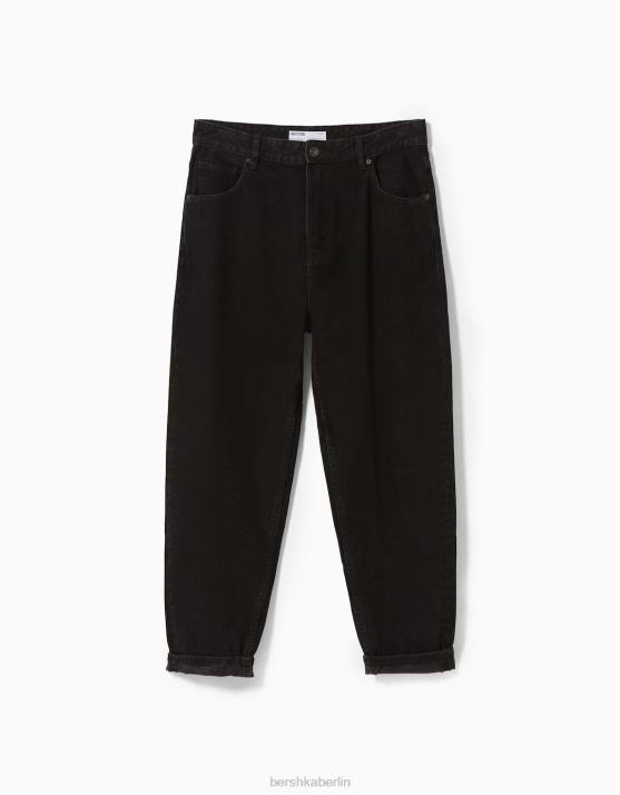 Schwarz Bershka Männer locker sitzende Jeans H00J3198