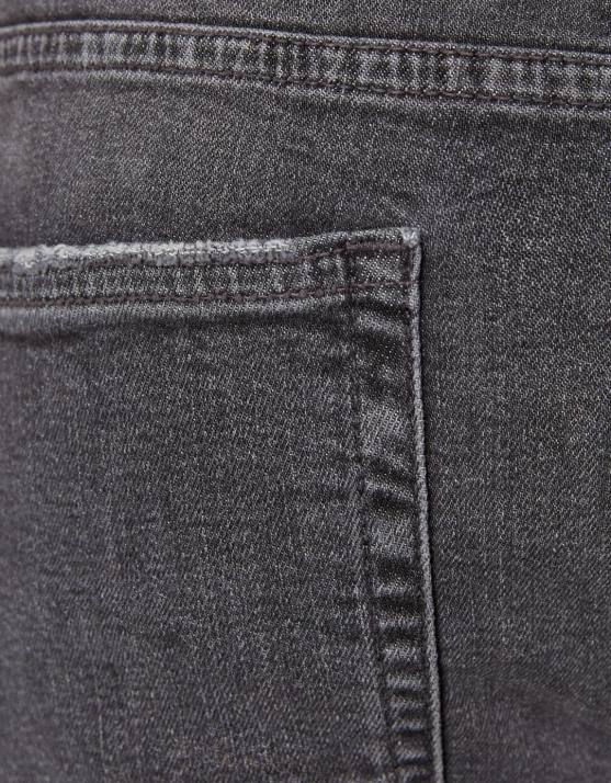 dunkelgrau Bershka Männer Superenge, zerrissene Jeans H00J3169