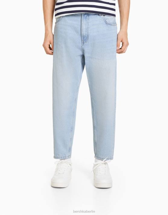 exklusiv Bershka Männer locker sitzende Jeans H00J3197