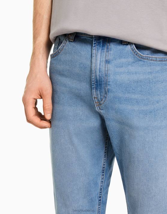 hellblau Bershka Männer Karottenjeans H00J3181