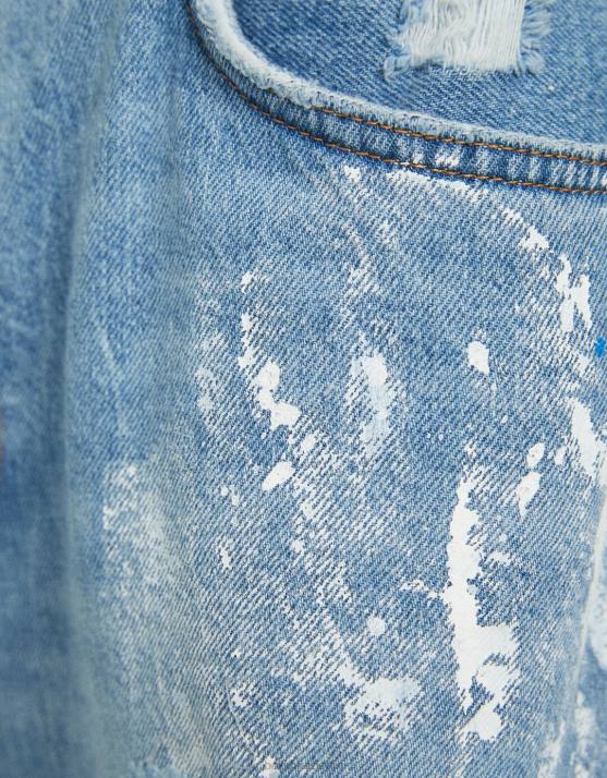 hellblau Bershka Männer Locker sitzende Jeans mit Farbspritzern und Rissen H00J3145