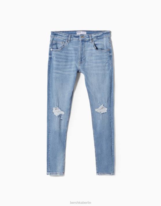 hellblau Bershka Männer Superenge, zerrissene Jeans H00J3167