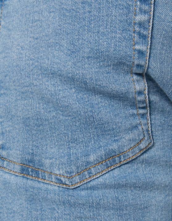 hellblau Bershka Männer Superenge, zerrissene Jeans H00J3167