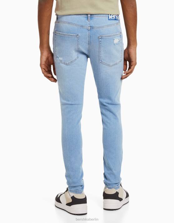 hellblau Bershka Männer Superenge, zerrissene Jeans H00J3191
