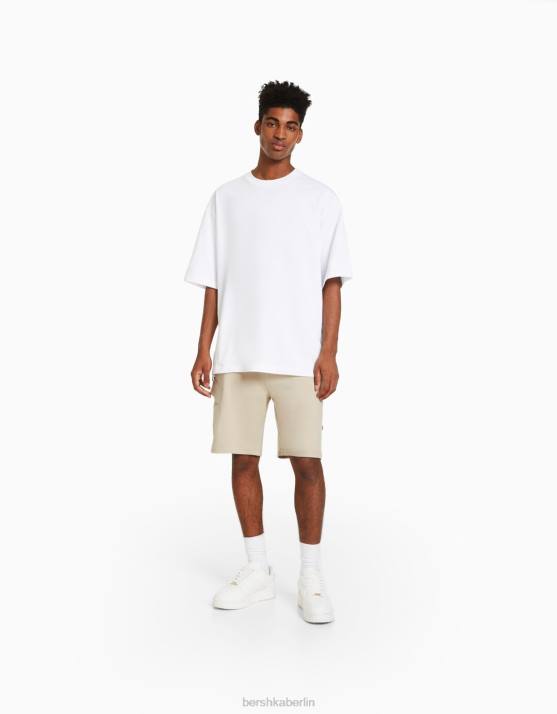 Beige Bershka Männer Plüschige Cargo-Bermudashorts H00J3330