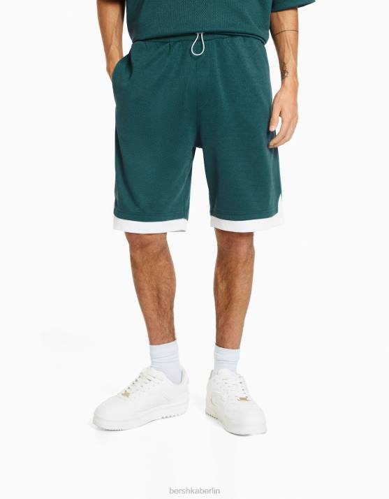 Grün Bershka Männer Mesh-Bermudashorts H00J3298