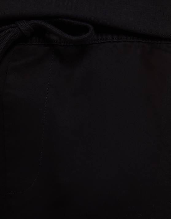 Schwarz Bershka Männer Bermuda-Jogginghose H00J3354