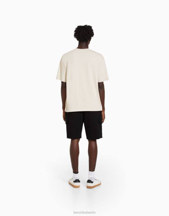 Schwarz Bershka Männer Cargo-Bermuda-Sweatshorts H00J3322