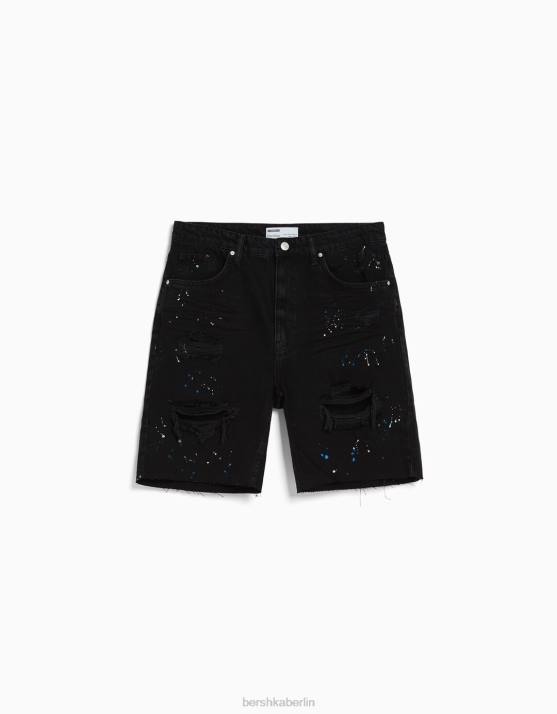 exklusiv Bershka Männer Zerrissene Denim-Bermudashorts mit Farbspritzern H00J3332