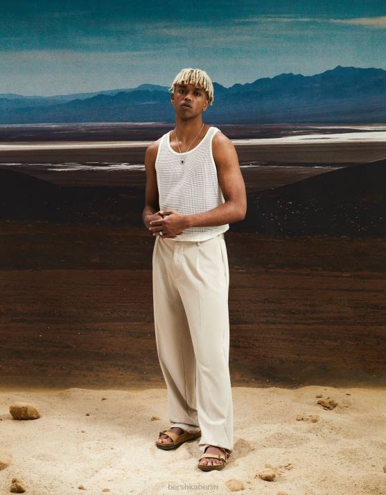 Kamel Bershka Männer Ledersandalen mit Schnallen H00J3544