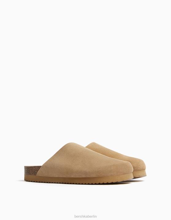 Sand Bershka Männer Lederclogs H00J3543