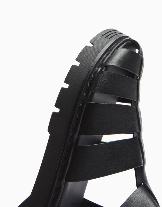 Schwarz Bershka Männer Käfigsandalen H00J3025