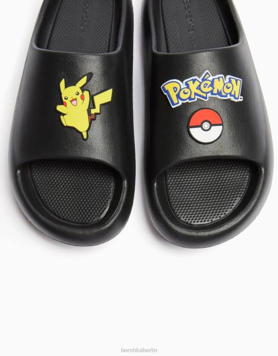 Schwarz Bershka Männer Pokémon-Sandalen H00J3550