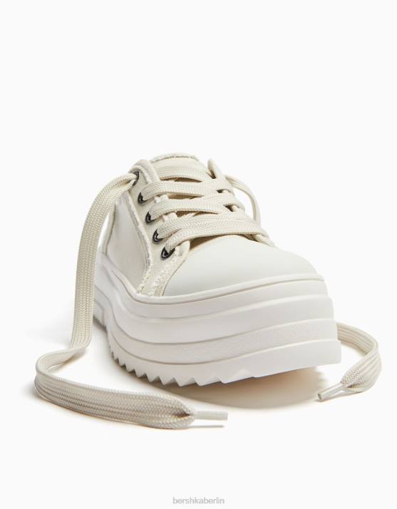 Sand Bershka Männer Sneakers mit Stoffspitze H00J3479