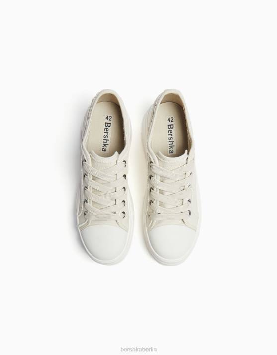 Sand Bershka Männer Sneakers mit Stoffspitze H00J3479
