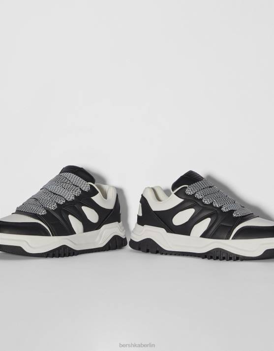 Schwarz Bershka Männer klobige Turnschuhe H00J3494