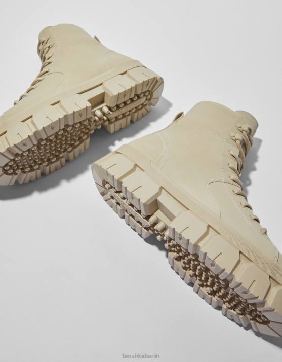 Sand Bershka Männer Schnürstiefel mit Bahnsohle H00J3573