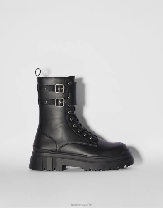 Schwarz Bershka Männer Schnürstiefel mit Schnallen H00J3462
