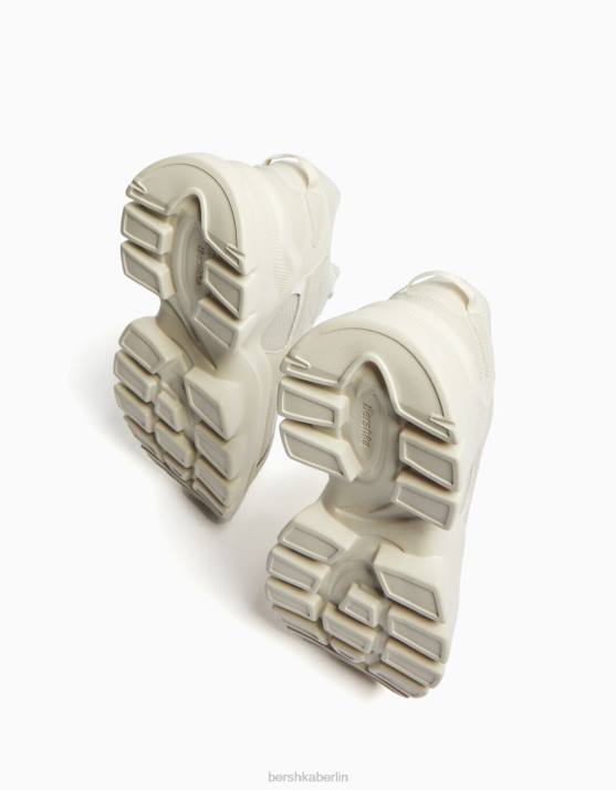 Sand Bershka Männer kontrastierende Mesh-Sneaker H00J3529