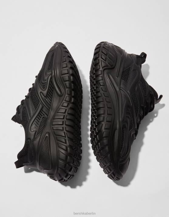 Schwarz Bershka Männer Sneakers mit Nietensohle H00J3535