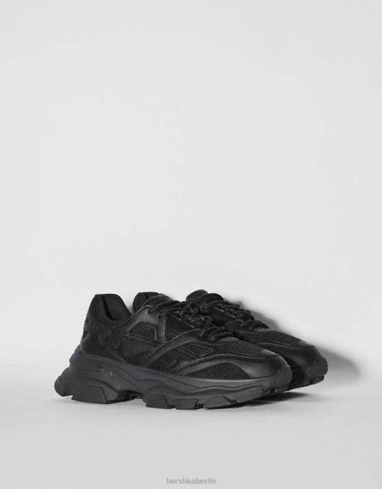 Schwarz Bershka Männer kontrastierende Mesh-Sneaker H00J3510