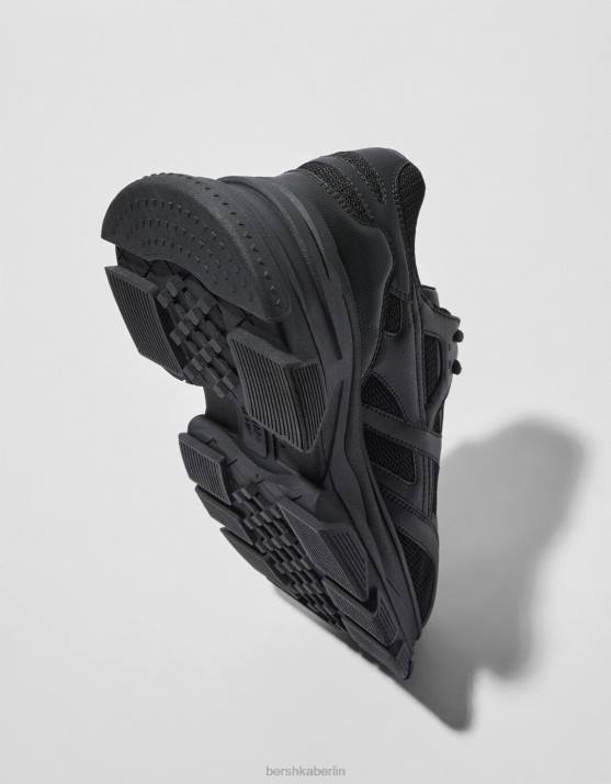 Schwarz Bershka Männer kontrastierende Mesh-Sneaker H00J3510