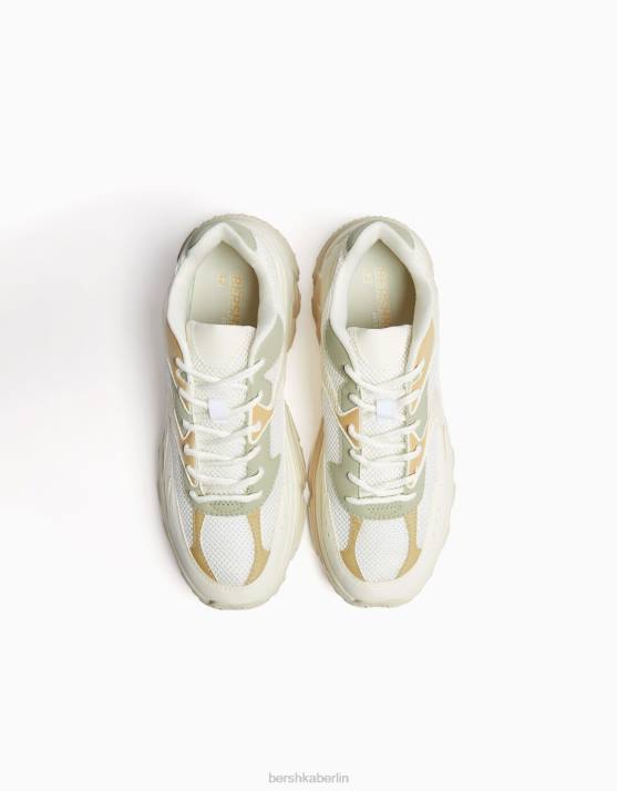 mehrfarbig Bershka Männer Kontrast-Sneaker mit Wanderdetails H00J3507