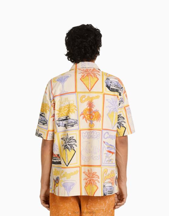 Creme Bershka Männer Kurzarmhemd mit rustikalem Aufdruck H00J2913