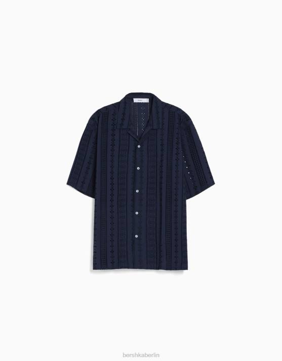 Marine Bershka Männer Kurzarmhemd mit Schweizer Stickerei H00J2880