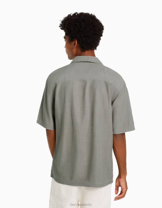 andere Bershka Männer Kurzärmliges, entspanntes, rustikales Hemd H00J2944