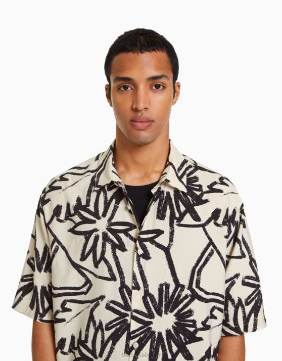 andere Bershka Männer Kurzarmhemd mit rustikalem Aufdruck H00J2892