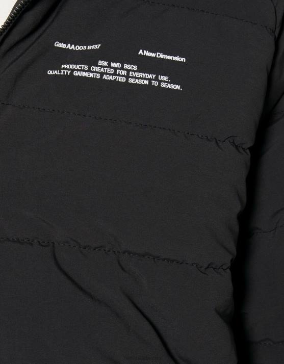 Schwarz Bershka Männer Steppjacke mit Beuteltasche H00J3059