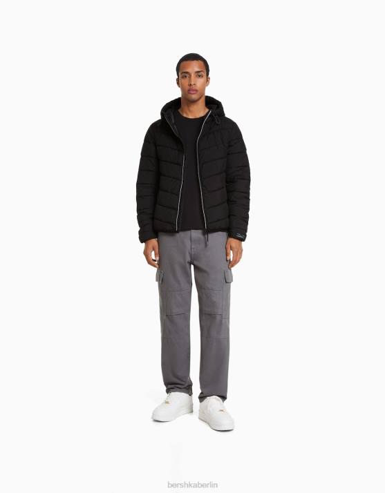 Schwarz Bershka Männer leichte Pufferjacke H00J3081