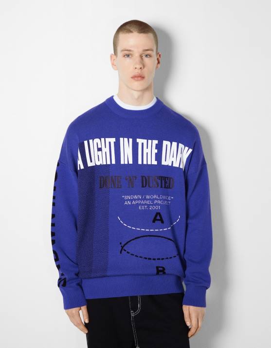 Blau Bershka Männer Langarmpullover mit Aufdruck H00J3006