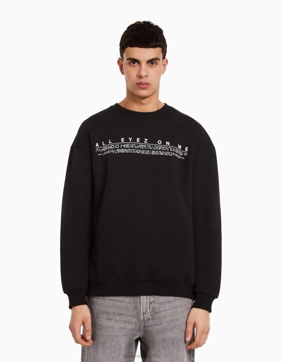 Schwarz Bershka Männer Tupac-Sweatshirt mit Rundhalsausschnitt H00J2971