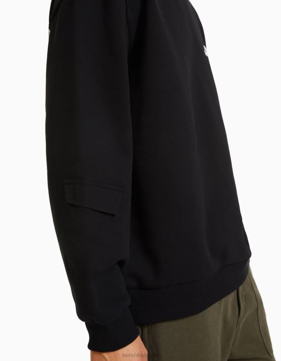 Schwarz Bershka Männer Übergroßes bedrucktes Sweatshirt H00J2967