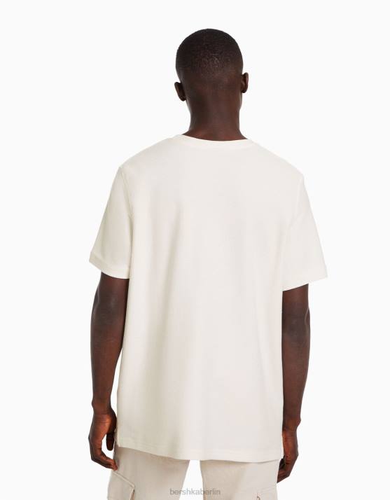 Creme Bershka Männer Strukturiertes Kurzarm-T-Shirt H00J2773