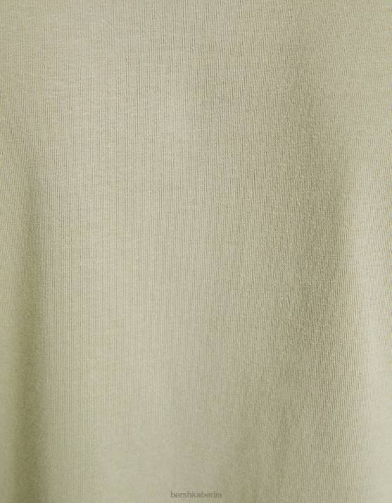 Grün Bershka Männer Kurzarm-T-Shirt mit hohem Kragen H00J2743