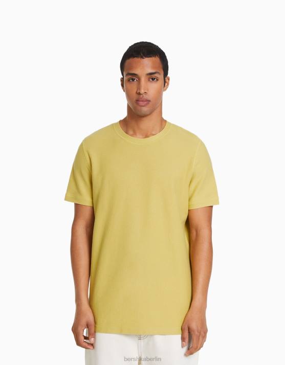 Kalk Bershka Männer Strukturiertes Kurzarm-T-Shirt H00J2770
