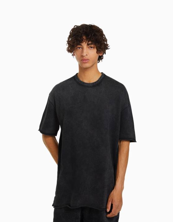 Schwarz Bershka Männer Kurzärmliges, verblasstes T-Shirt H00J2651