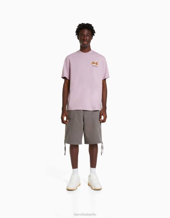 violett Bershka Männer Kurzarm-T-Shirt mit Aufdruck H00J2756