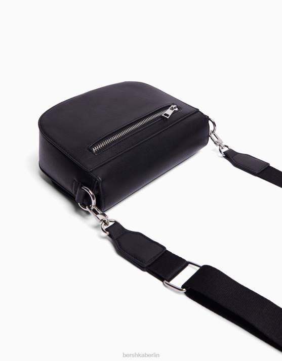 Schwarz Bershka Männer Umhängetasche mit Klappe H00J3604