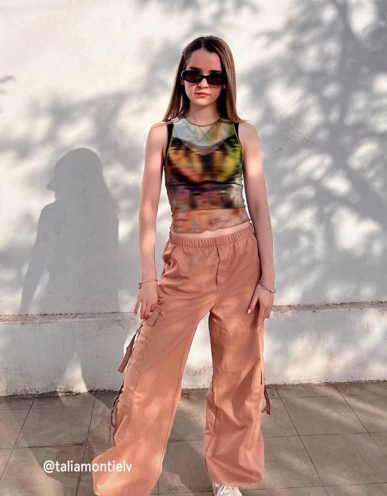 Rosa Bershka unisex Cargo-Fallschirmhose H00J3900