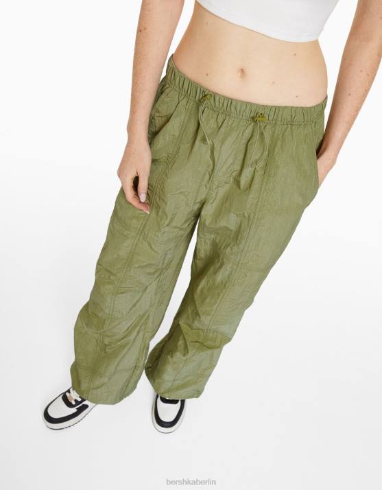 khaki Bershka unisex Nylon-Fallschirmhose H00J3885