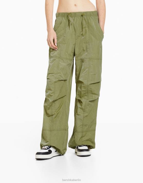 khaki Bershka unisex Nylon-Fallschirmhose H00J3885