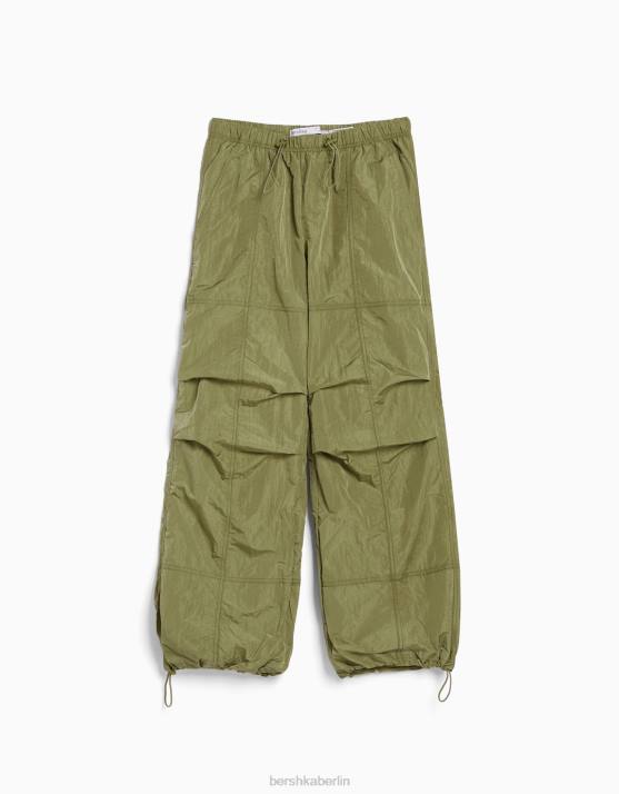 khaki Bershka unisex Nylon-Fallschirmhose H00J3885