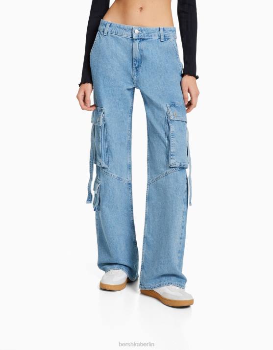 hellblau Bershka unisex Cargo-Jeans mit mehreren Taschen H00J3914